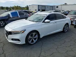 1HGCV2F62JA037974 2018 HONDA ACCORD