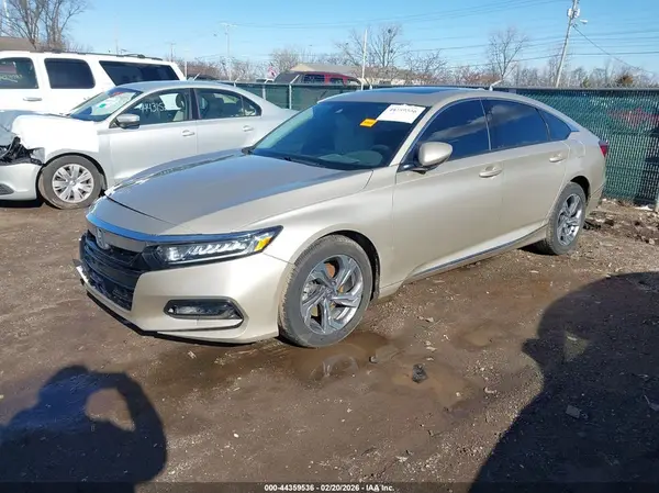 1HGCV2F62JA040129 2018 HONDA ACCORD - Image 2