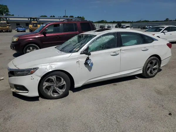 1HGCV2F63JA024778 2018 HONDA ACCORD - Image 1