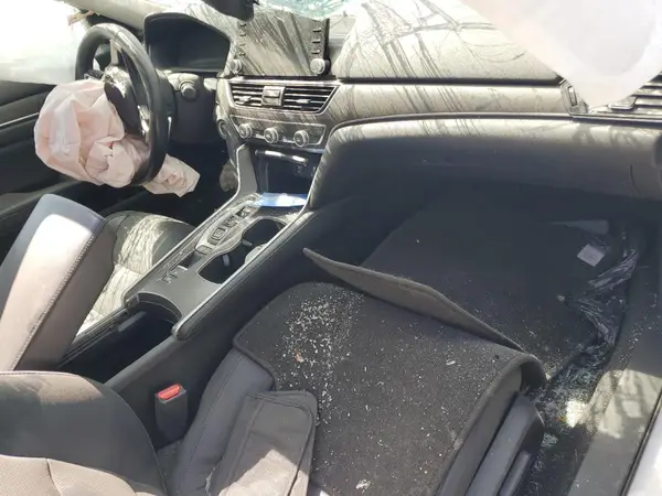 1HGCV2F63JA024778 2018 HONDA ACCORD - Image 8
