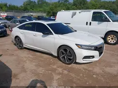 1HGCV2F63JA037952 2018 HONDA ACCORD