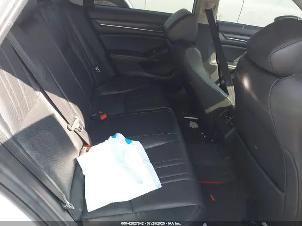 1HGCV2F63JA037952 2018 HONDA ACCORD - Image 8
