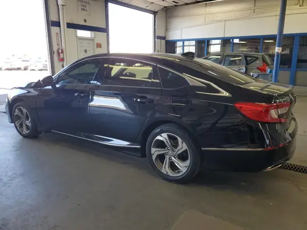 1HGCV2F64JA023302 2018 HONDA ACCORD - Image 2