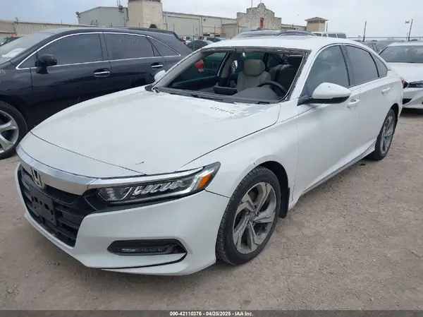 1HGCV2F66JA015749 2018 HONDA ACCORD - Image 2
