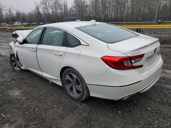 1HGCV2F67JA024377 2018 HONDA ACCORD - Image 2
