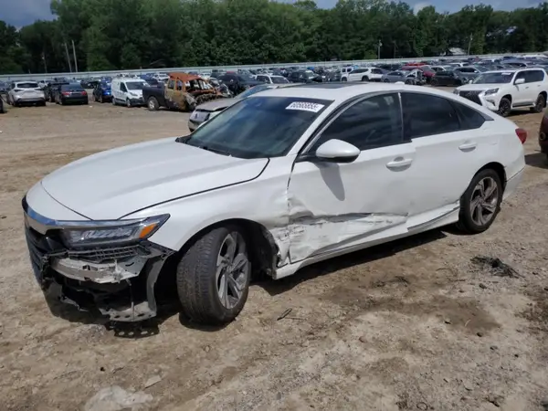 1HGCV2F68JA003800 2018 HONDA ACCORD - Image 1