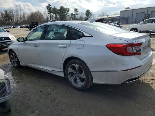 1HGCV2F68JA024789 2018 HONDA ACCORD - Image 2