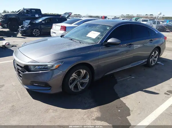 1HGCV2F68JA026204 2018 HONDA ACCORD - Image 2