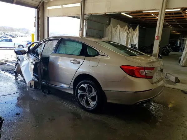 1HGCV2F69JA022968 2018 HONDA ACCORD - Image 2