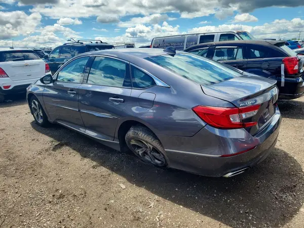 1HGCV2F69JA032058 2018 HONDA ACCORD - Image 2