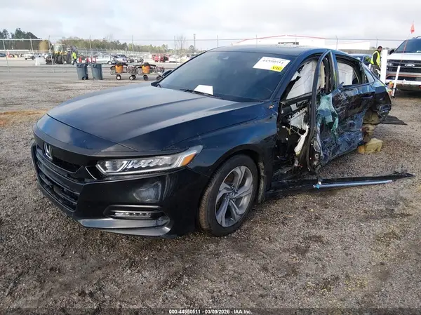 1HGCV2F69JA036031 2018 HONDA ACCORD - Image 2