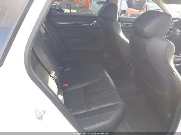 1HGCV2F6XJA002048 2018 HONDA ACCORD - Image 8