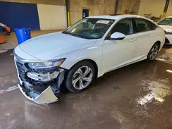 1HGCV2F6XJA024762 2018 HONDA ACCORD