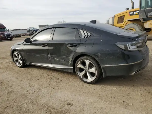 1HGCV2F90JA000965 2018 HONDA ACCORD - Image 2