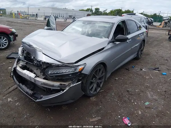 1HGCV2F90JA002831 2018 HONDA ACCORD - Image 2