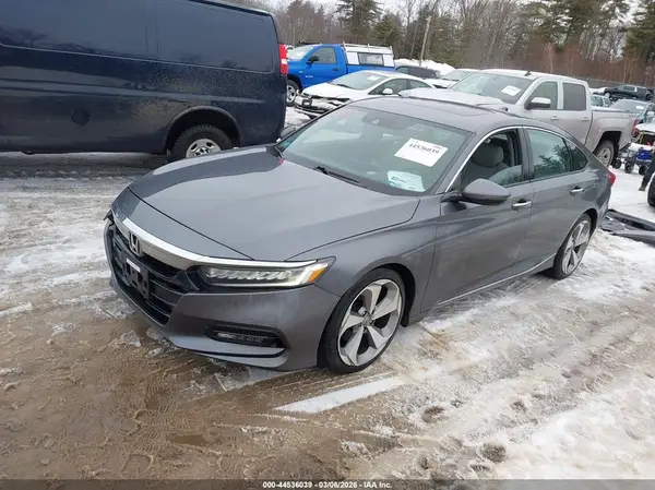 1HGCV2F90JA007611 2018 HONDA ACCORD - Image 2