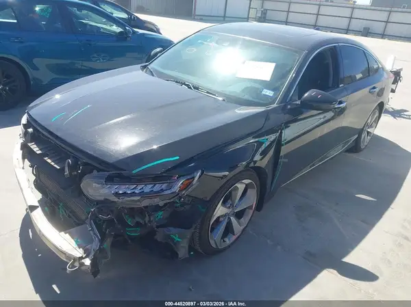 1HGCV2F90JA012999 2018 HONDA ACCORD - Image 2