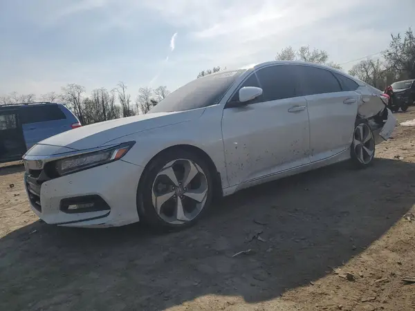 1HGCV2F90JA014977 2018 HONDA ACCORD - Image 1