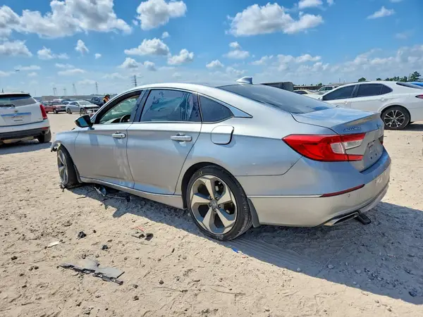 1HGCV2F90JA021427 2018 HONDA ACCORD - Image 2