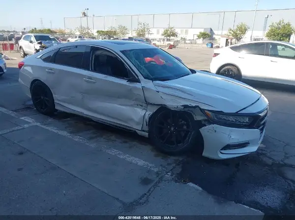 1HGCV2F90JA024201 2018 HONDA ACCORD - Image 1