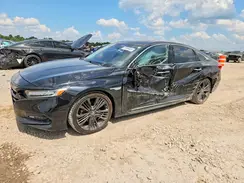 1HGCV2F90JA025638 2018 HONDA ACCORD