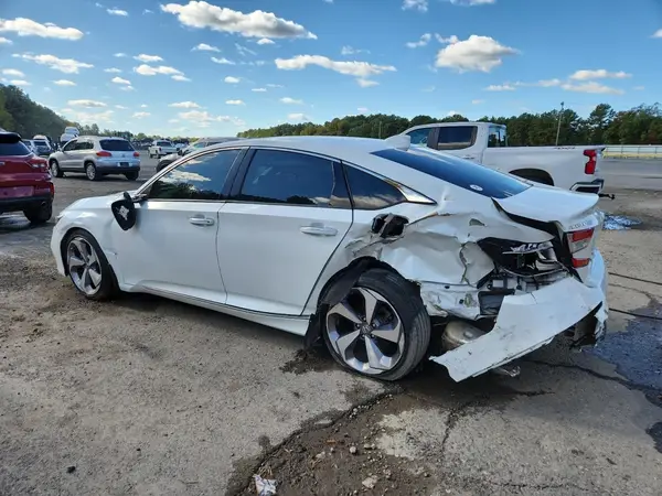 1HGCV2F90JA035263 2018 HONDA ACCORD - Image 2
