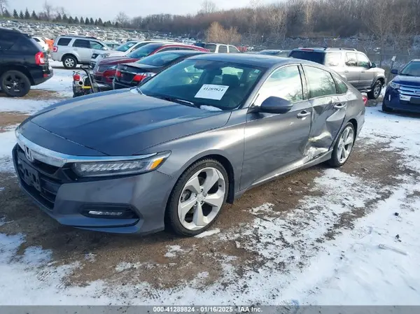 1HGCV2F90JA040673 2018 HONDA ACCORD - Image 2