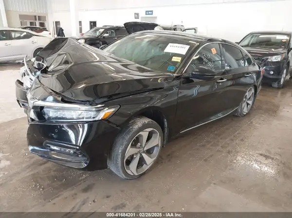 1HGCV2F90JA043170 2018 HONDA ACCORD - Image 2