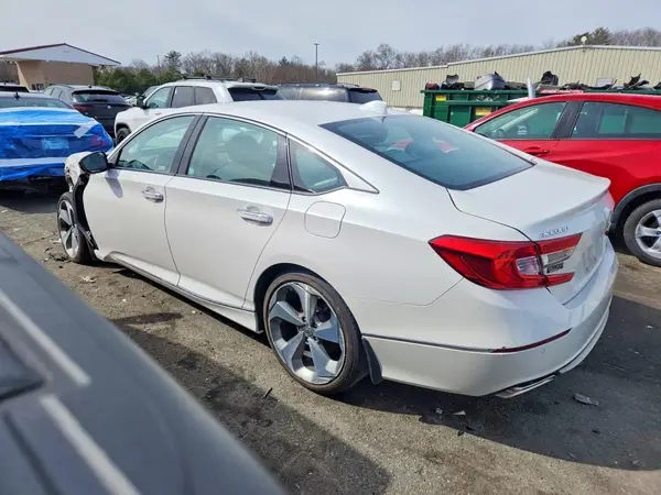 1HGCV2F90JA049180 2018 HONDA ACCORD - Image 2