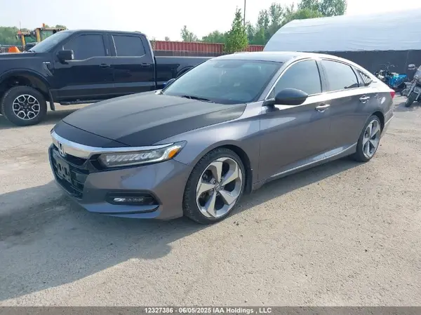 1HGCV2F90JA800505 2018 HONDA ACCORD - Image 2
