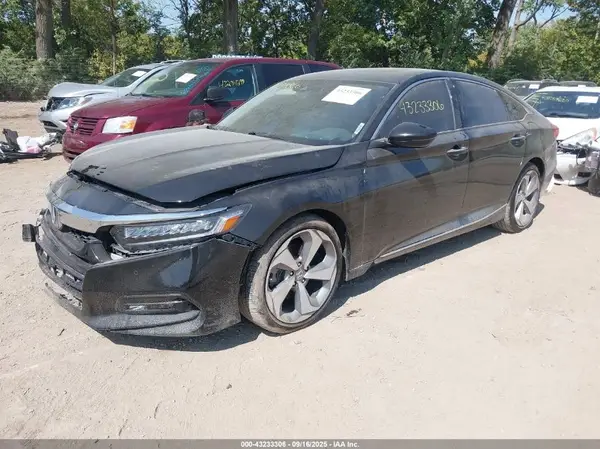 1HGCV2F90KA003690 2019 HONDA ACCORD - Image 2