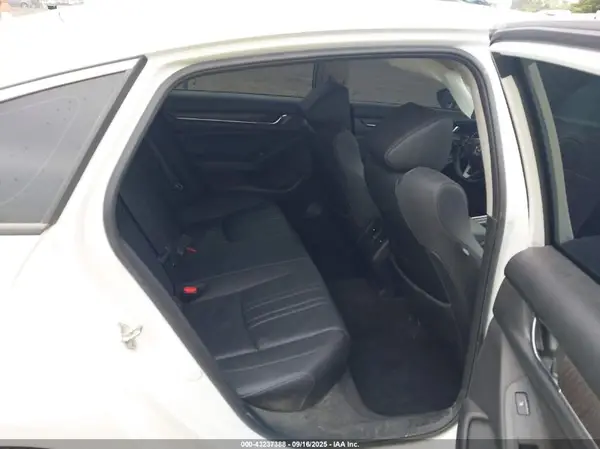 1HGCV2F90KA005682 2019 HONDA ACCORD - Image 8