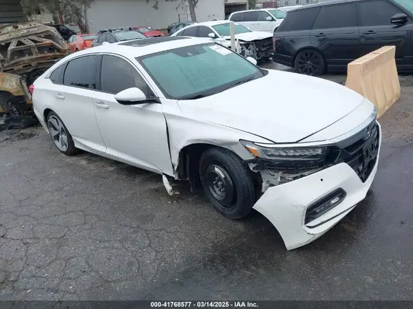 1HGCV2F91JA006726 2018 HONDA ACCORD - Image 1