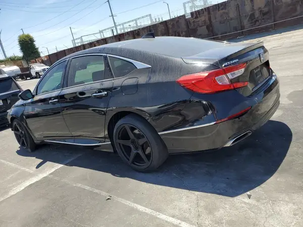 1HGCV2F91JA008847 2018 HONDA ACCORD - Image 2
