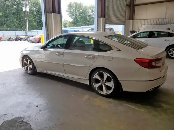 1HGCV2F91JA016009 2018 HONDA ACCORD - Image 2
