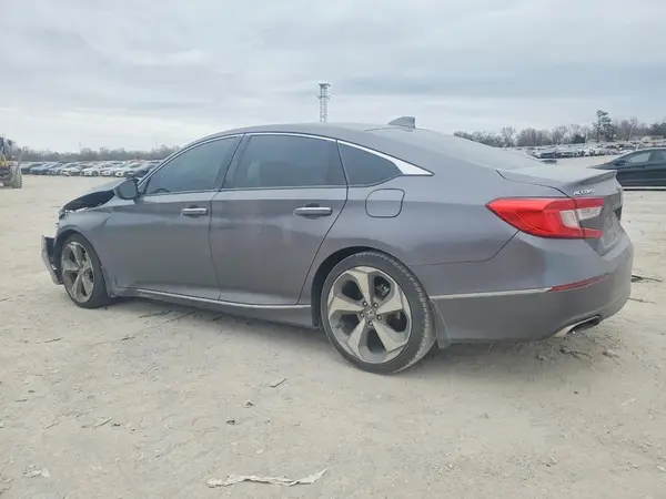 1HGCV2F91JA026085 2018 HONDA ACCORD - Image 2