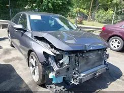 1HGCV2F91JA026104 2018 HONDA ACCORD