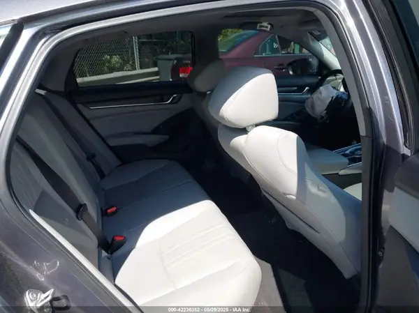 1HGCV2F91JA026104 2018 HONDA ACCORD - Image 8