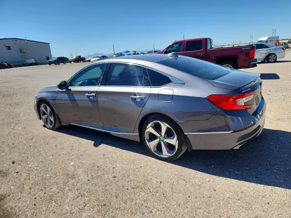 1HGCV2F91JA027639 2018 HONDA ACCORD - Image 2