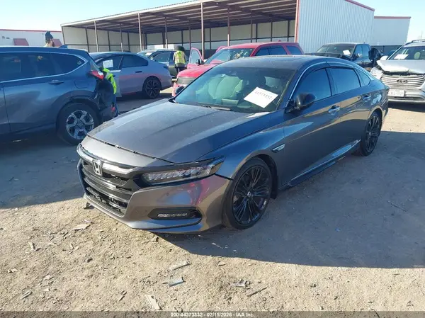 1HGCV2F91JA031867 2018 HONDA ACCORD - Image 2