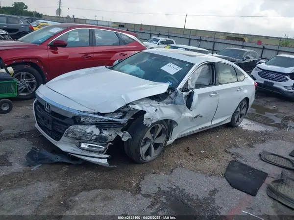 1HGCV2F91JA037362 2018 HONDA ACCORD - Image 2