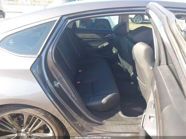 1HGCV2F91JA040665 2018 HONDA ACCORD - Image 8