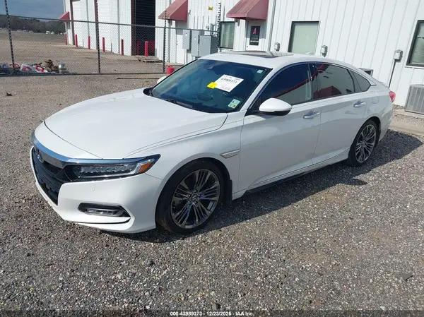 1HGCV2F91JA049995 2018 HONDA ACCORD - Image 2
