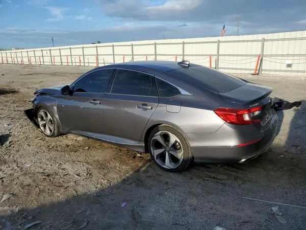 1HGCV2F91JA050063 2018 HONDA ACCORD - Image 2