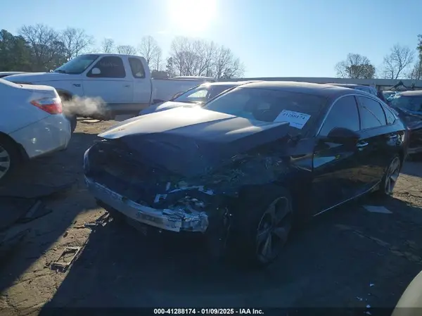 1HGCV2F91KA033717 2019 HONDA ACCORD - Image 2