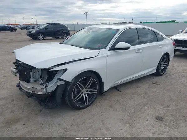 1HGCV2F91NA013245 2022 HONDA ACCORD - Image 2