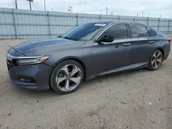 1HGCV2F92JA003527 2018 HONDA ACCORD