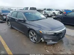 1HGCV2F92JA004984 2018 HONDA ACCORD