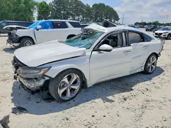 1HGCV2F92JA005780 2018 HONDA ACCORD
