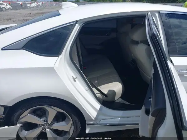 1HGCV2F92JA006718 2018 HONDA ACCORD - Image 8